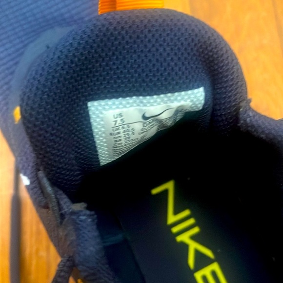 Nike Air Max - Men’s - Picture 5 of 5